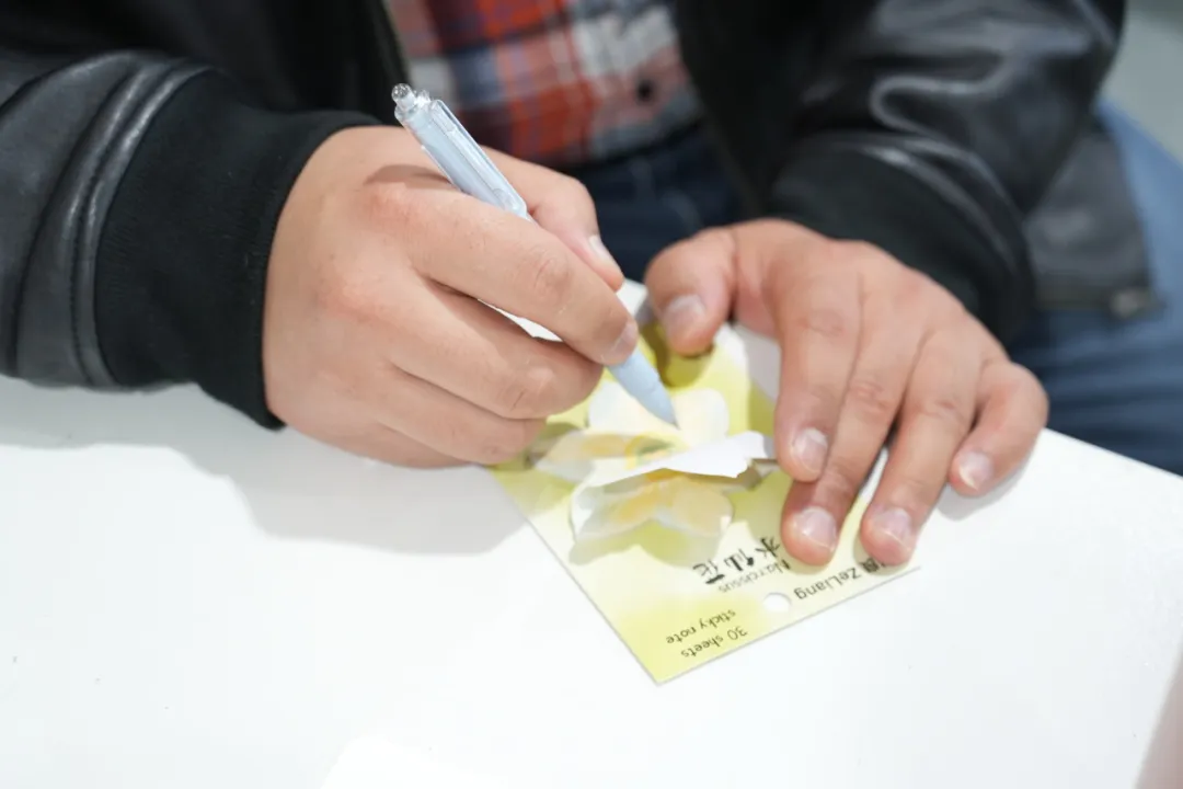 1765161813922608.png 1765161813922608.png