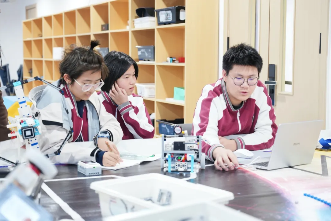 1774938414633097.png 1774938414633097.png